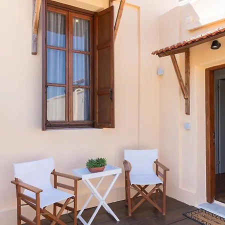 Ladino Old Town Apartment *